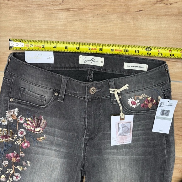 NWT Jessica Simpson Black/Grey Wash Skinny Jeans with Floral Embroidery Size 27 - Picture 2 of 8